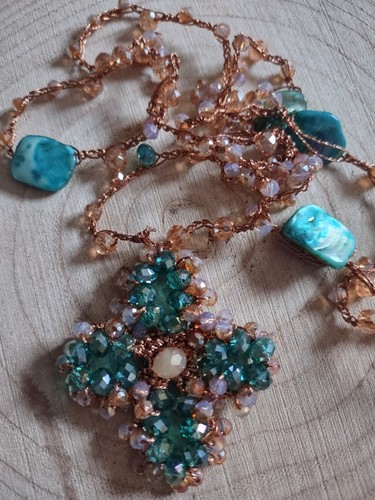 Collana con ciondolo - collana,
