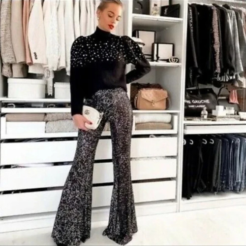 Pantaloni leggings svasati