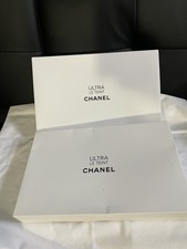 2 Pochette CHANEL Velluto Nero