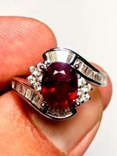 FANTASTIC 18K WHITE GOLD RUBY