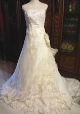 Abito da sposa nuovo.Seta. 2
