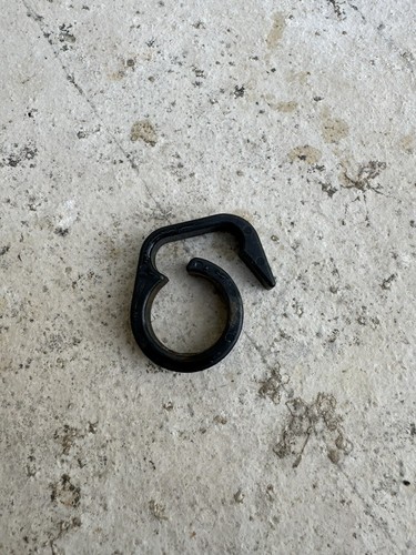 Bague plastique - bague,