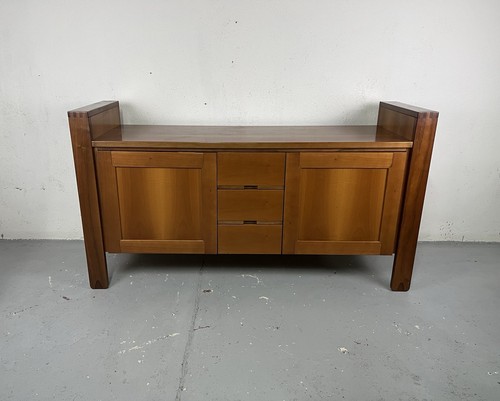 Mobile credenza sideboard