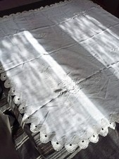 Antica  tovaglietta centrotavola  uncinetto in cotone misto lino  prima metà 900