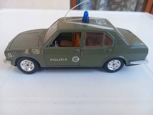 Mebetoys alfa romeo - 1/25,