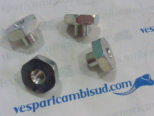 Serie dadi ruota 8x22 per - pz,