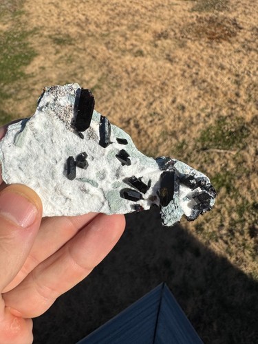 Neptunite natrolite - neptunite,,