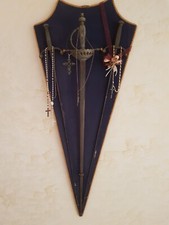 Scudi e spade medievali