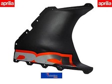 CARENA CENTRALE ESTRATTORE ARIA DESTRO HULL APR RSV 1000 R 2001/2002 AP8149837
