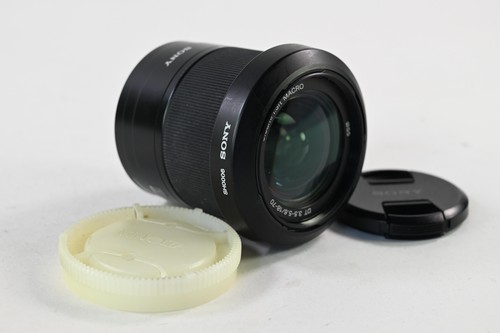 Sony f3 5 - 18-70, f3.5-5.6