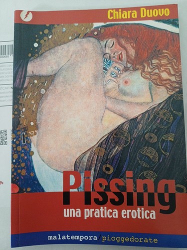 Chiara duovo pissing una - chiara,