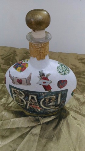 Bottiglia decoupage decorata