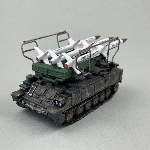 Carro armato pressofuso