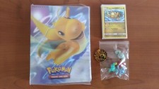 POKEMON ALBUM RACCOGLITORE + 30 CARTE RARE NO HOLO + GETTONE + 4 PUPAZZETTI.