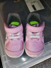 NIKE scarpe Rosa Bambina/Neonata Numero 19,5 - mai usate!
