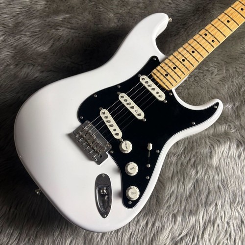 Fender made japan - fender, in