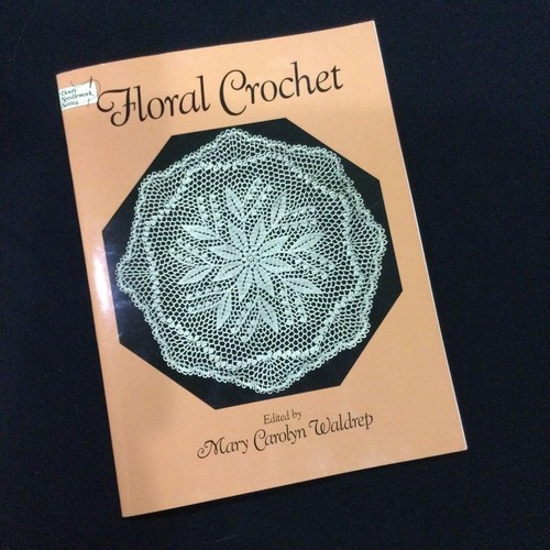 Floral crochet doily - doily, pattern