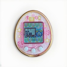 Bandai Tamagotchi 4U rosa con