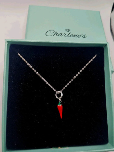 Collana con ciondolo - , in