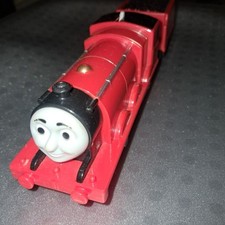 IL TRENINO THOMAS & FRIENDS TRENO JAMES TRACKMASTER MOTORIZZATO MATTEL