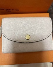 Louis Vuitton Monogram Pelle