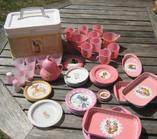 Ancienne Dinette en tôle