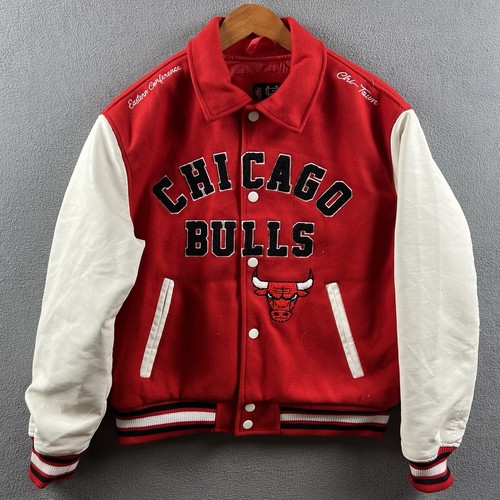 Chicago bulls bomber jacket - chicago,