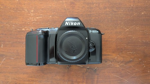 Nikon 601m corpo - corpo, macchina