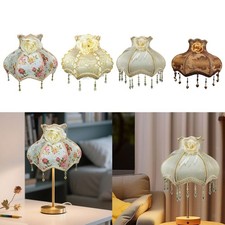 Paralume con frange in tessuto