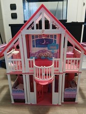 Barbie Casa Malibu 2010