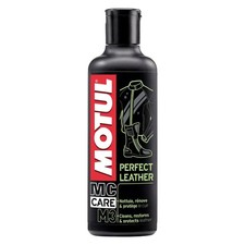 [MOTUL] M3 PERFECT LEATHER - PULITORE CAPI ABBIGLIAMENTO MOTO IN PELLE / 250 ml