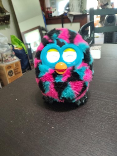 Furby boom geometric - furby,