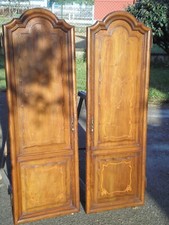 Coppia di ante in legno massello