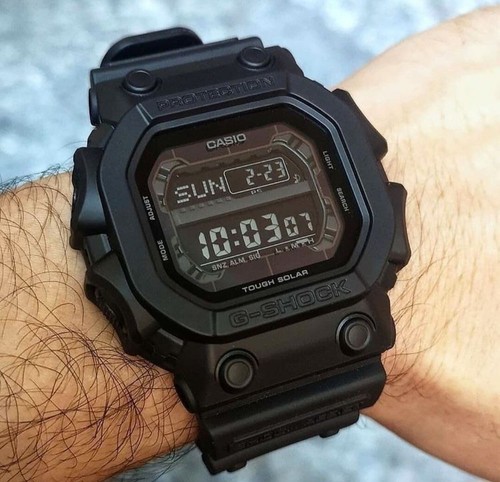 Orologio digitale solare