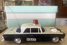 VINTAGE GRANDE LATTA PLASTICA GIOCATTOLO auto MERCEDES POLIZIA YONEZAWA GIAPPONE anni 60