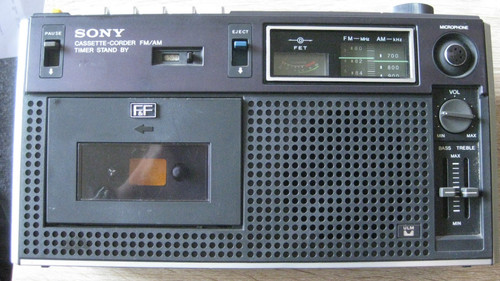 Sony 1900 radio - sony, cf-1900