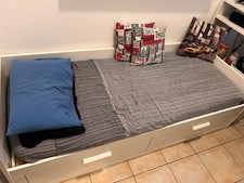 letto singolo con cassetti. Come Nuovo 