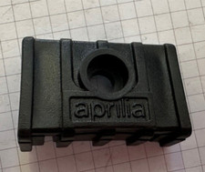 8220124 PIASTRINA ATTACCO PASSACAVO ORIGINALE APRILIA RED ROSE 50 1989-1992