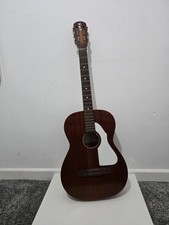 Chitarra acustica retrò