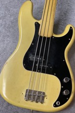  Fender 1976 basso di