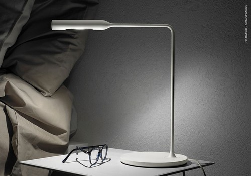 Lumina lampada comodino - lumina,