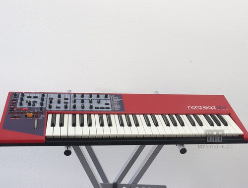 Clavia nord lead - nord,
