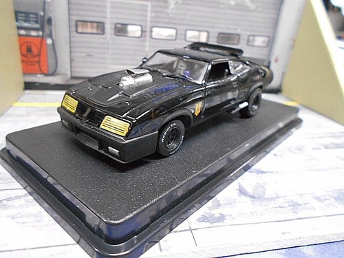 Ford falcon interceptor mad - xb,