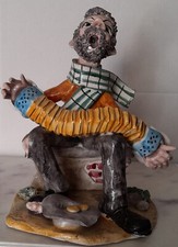 Statuina  in ceramica fatta a