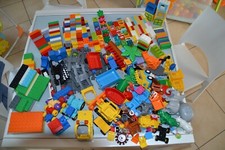 lotto stock lego duplo 446 pezzi + 2 treni