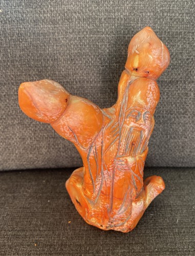 Statuina intagliata cinese