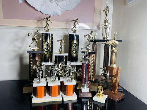 Lot vintage trophies - lot,