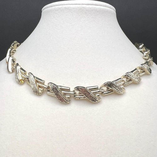 Collana girocollo maglia