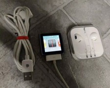 Apple 16GB iPod Nano Bundle