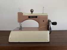 Macchina da cucire vintage